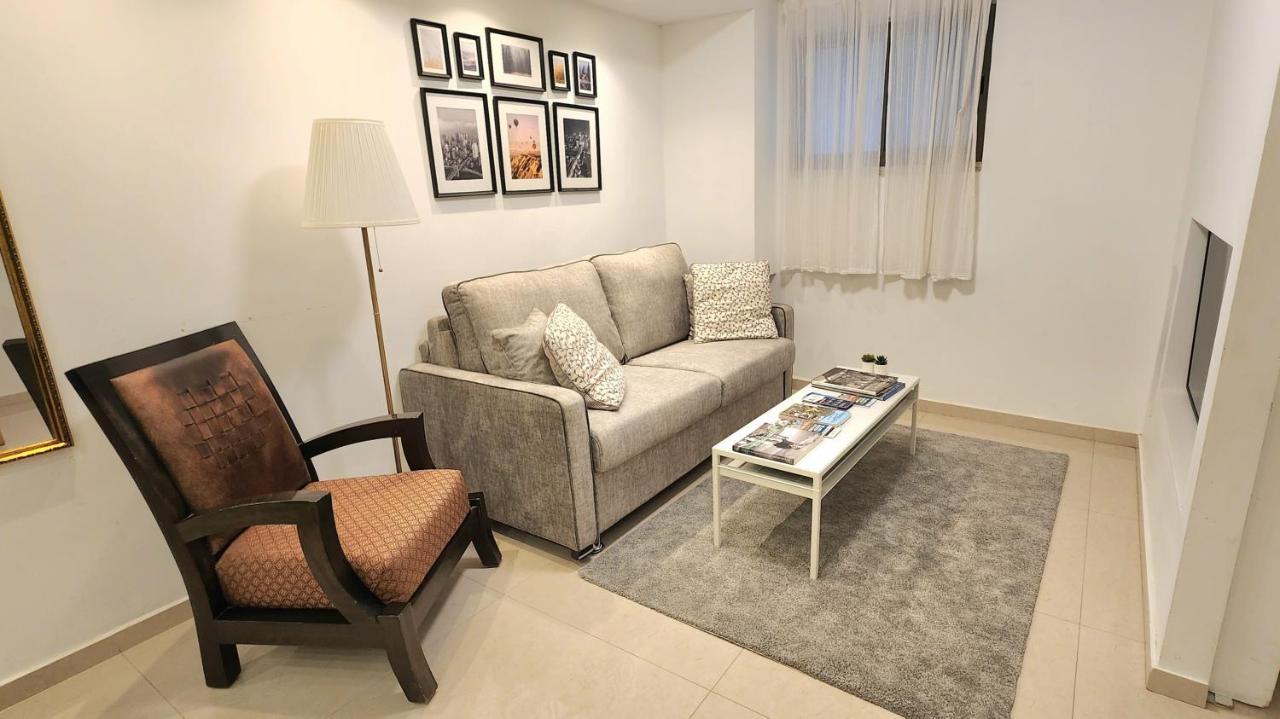 Modern Home In The Heart Of Nachlaot Gerusalemme Esterno foto