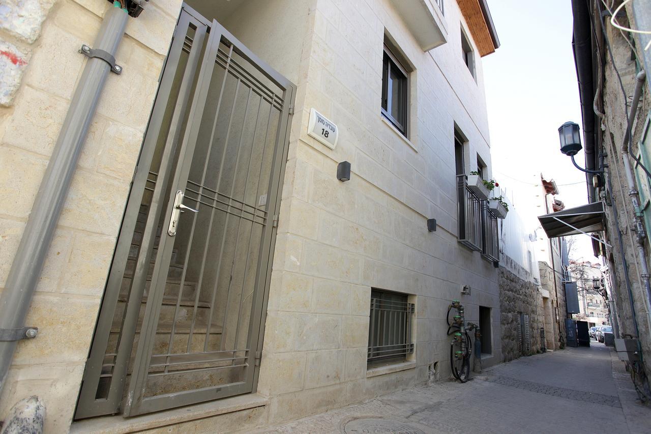 Modern Home In The Heart Of Nachlaot Gerusalemme Esterno foto