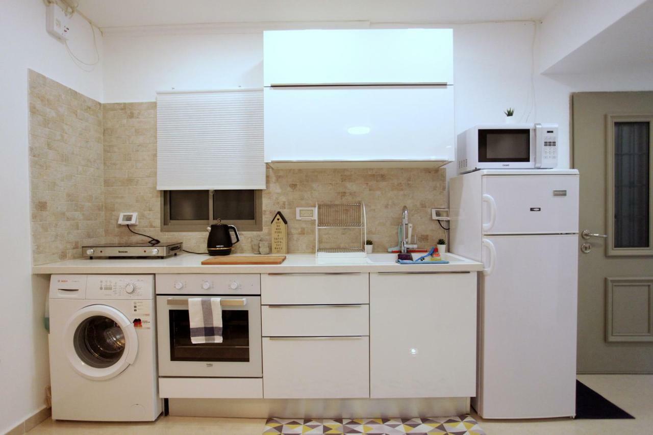 Modern Home In The Heart Of Nachlaot Gerusalemme Esterno foto